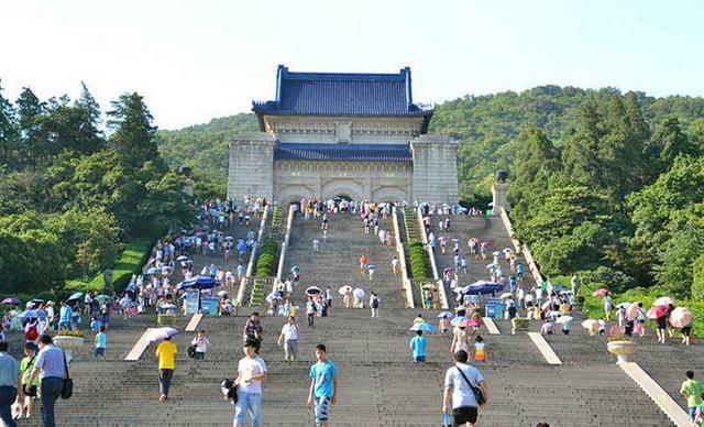 南京市钟山风景名胜区与中山陵园风景区最新开放时间及其魅力亮相