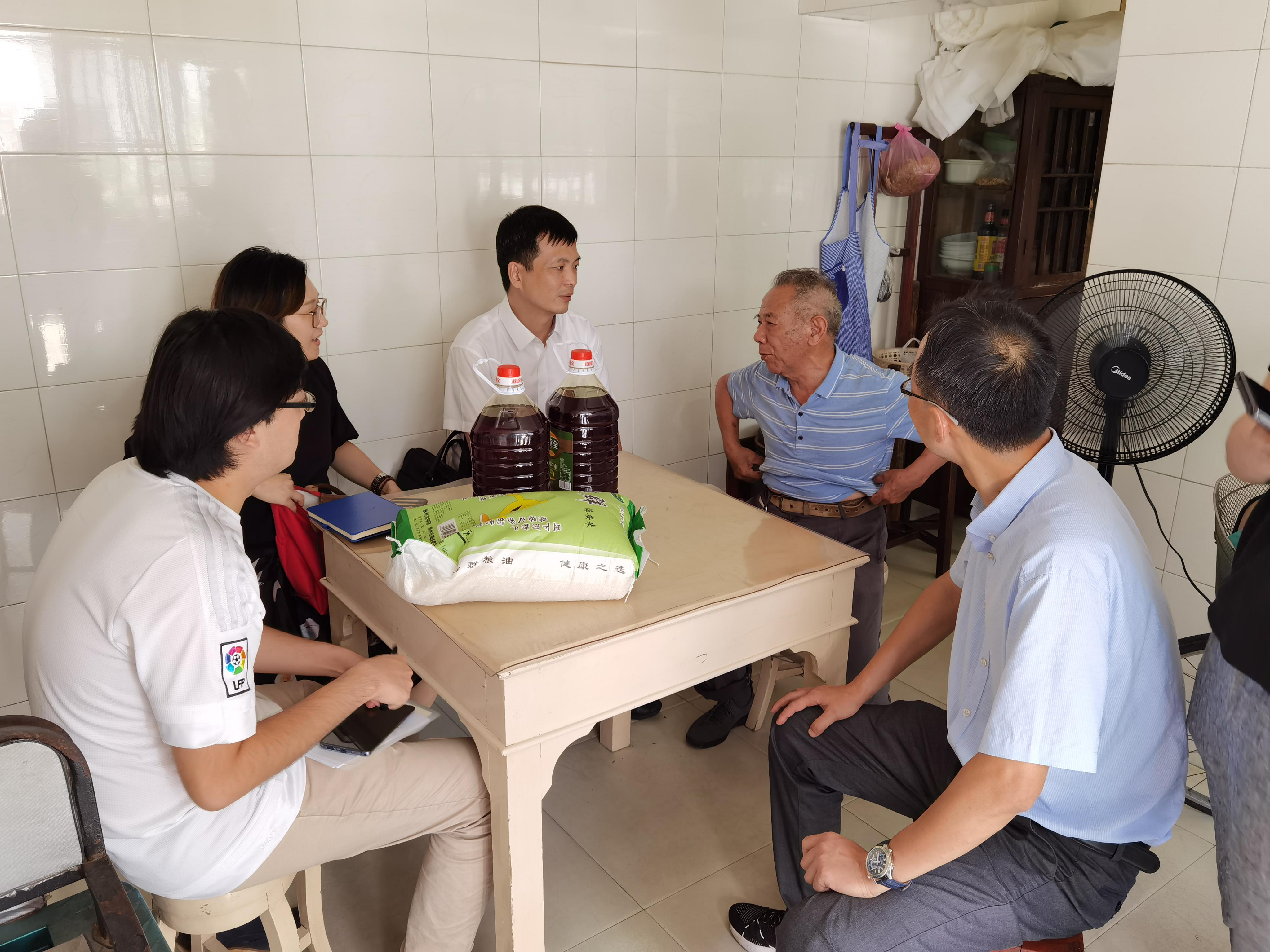 连云港市扶贫开发领导小组办公室最新动态报道